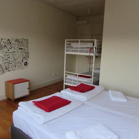 Santiago 31 Hostel Guimarães Buitenkant foto