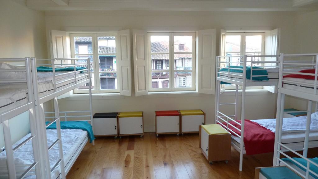 Santiago 31 Hostel Guimarães Kamer foto