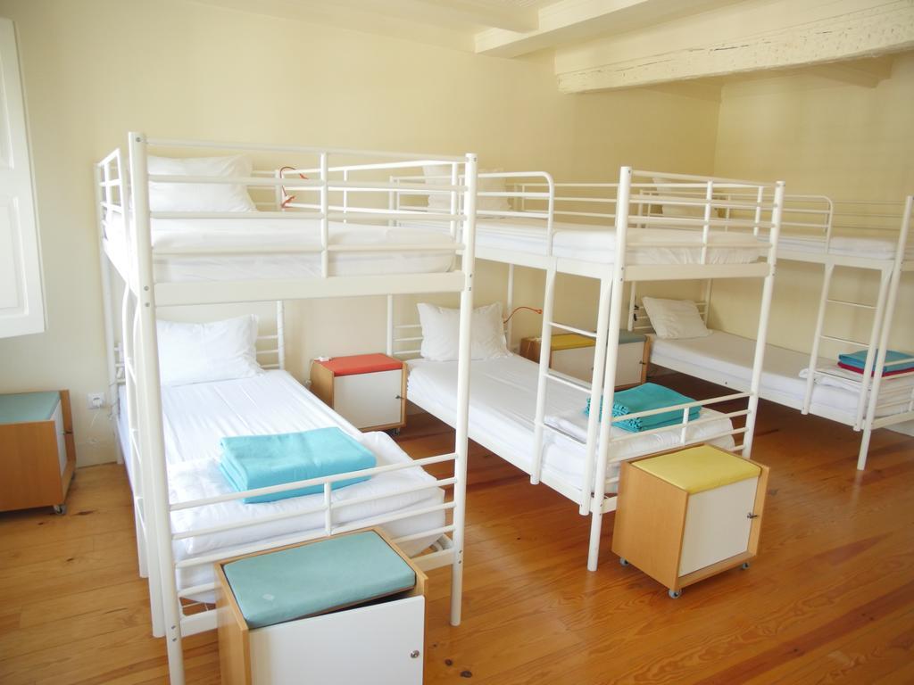 Santiago 31 Hostel Guimarães Buitenkant foto