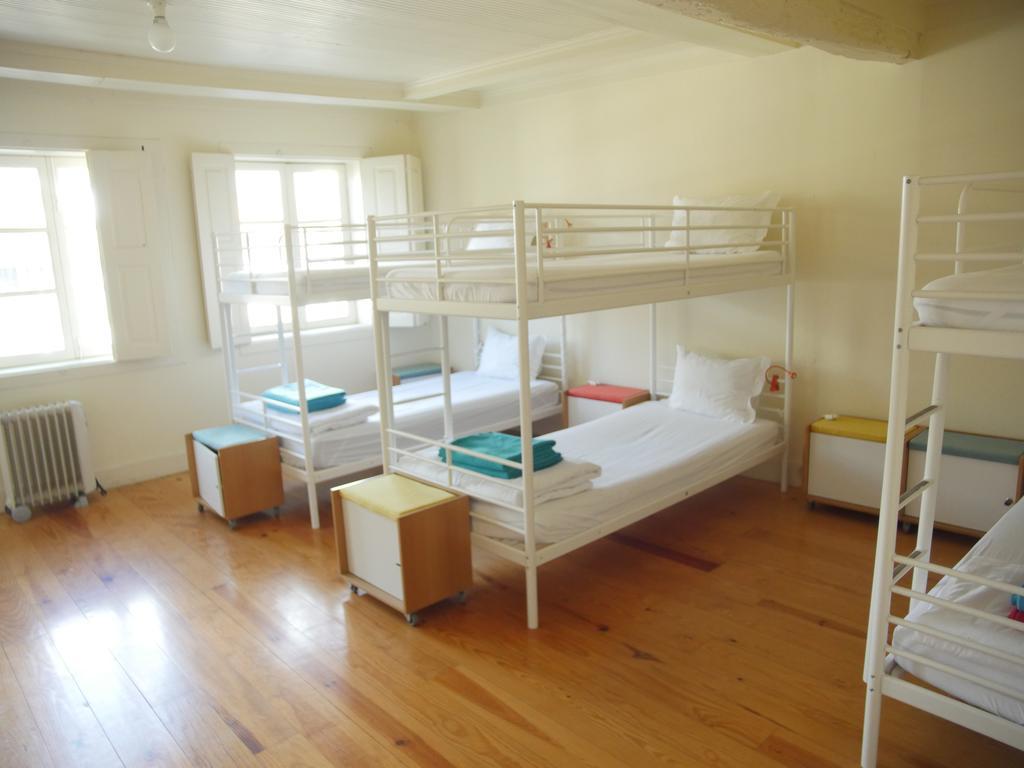 Santiago 31 Hostel Guimarães Buitenkant foto